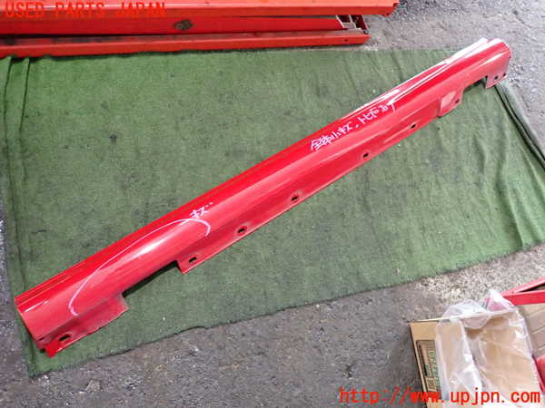 2UPJ-29001392]ベンツ C200 ステーションワゴン(204248)左サイドステップ 中古 S204_m0001.jpg