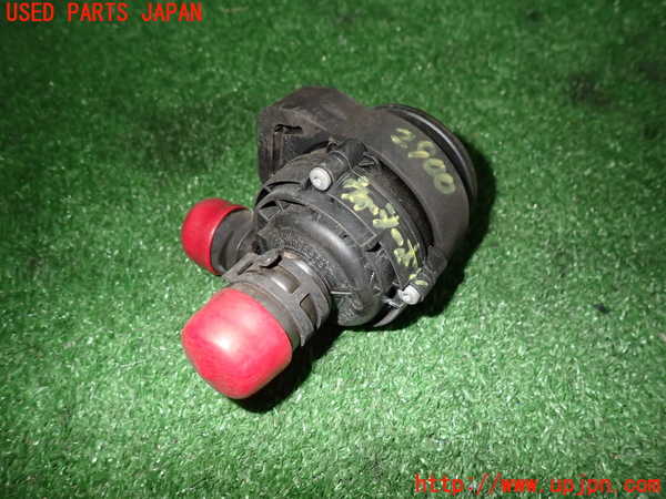 2UPJ-29002110]ベンツ C200 ステーションワゴン(204248)ウォーターポンプ 中古 S204_m0001.jpg