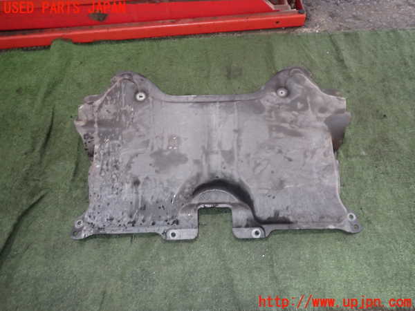 2UPJ-29002170]ベンツ C200 ステーションワゴン(204248)エンジンアンダーカバー 中古 S204_m0001.jpg