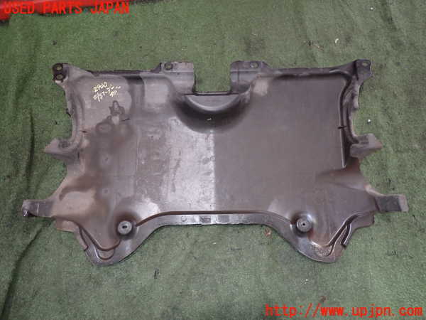 2UPJ-29002170]ベンツ C200 ステーションワゴン(204248)エンジンアンダーカバー 中古 S204_m0002.jpg