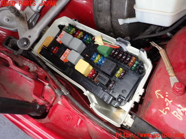 2UPJ-29006741]ベンツ C200 ステーションワゴン(204248)ヒューズボックス1 中古 S204_m0002.jpg