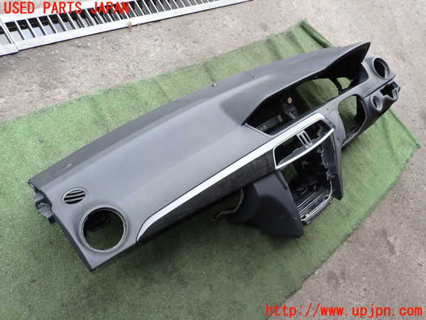 2UPJ-29007505]ベンツ C200 ステーションワゴン(204248)ダッシュボード 中古 S204_m0002.jpg