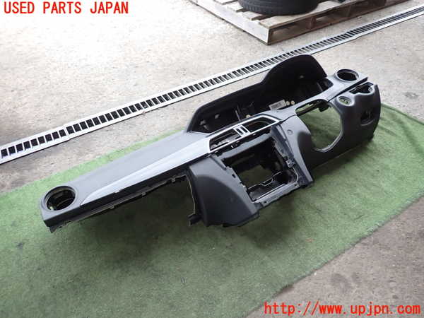 2UPJ-29007505]ベンツ C200 ステーションワゴン(204248)ダッシュボード 中古 S204_m0004.jpg