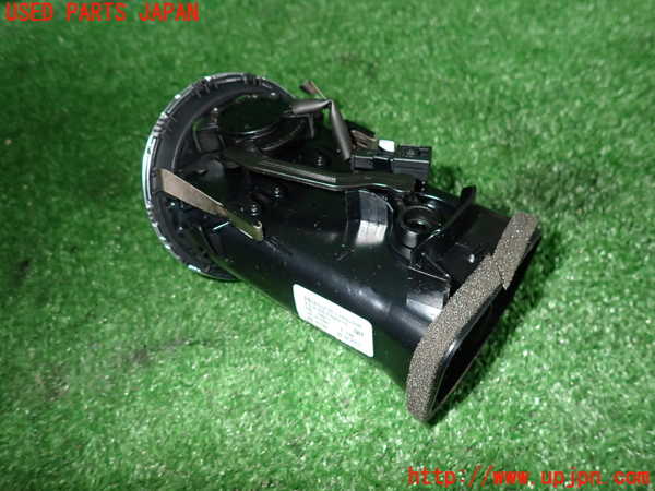 2UPJ-29007528]ベンツ C200 ステーションワゴン(204248)エアコン吹き出し口3 (左) 中古 S204_m0002.jpg