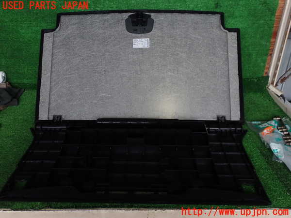 2UPJ-29007771]ベンツ C200 ステーションワゴン(204248)ラゲッジトレイ1 中古 S204_m0002.jpg