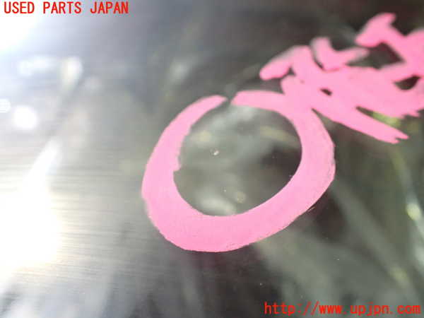 2UPJ-29011195]アルファロメオ・147 GTA(937AXL)フロントガラス (43R-001586 M1244) 中古_m0004.jpg