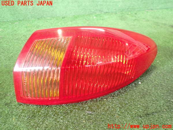 2UPJ-29011530]アルファロメオ・147 GTA(937AXL)右テールランプ 中古_m0001.jpg