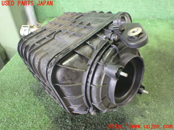 2UPJ-29012560]アルファロメオ・147 GTA(937AXL)エアクリーナーボックス 中古_m0001.jpg