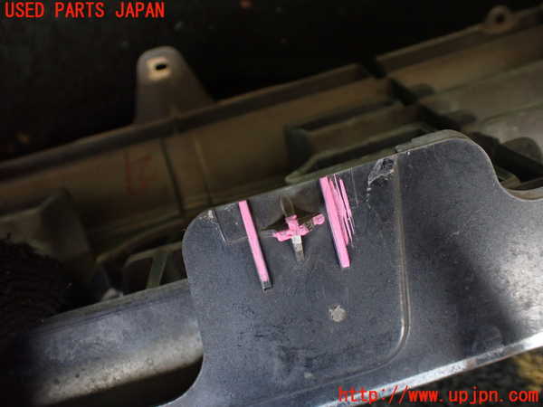 1UPJ-29021050]ランクルプラド(KDJ95W)ラジエターグリル 中古_m0005.jpg