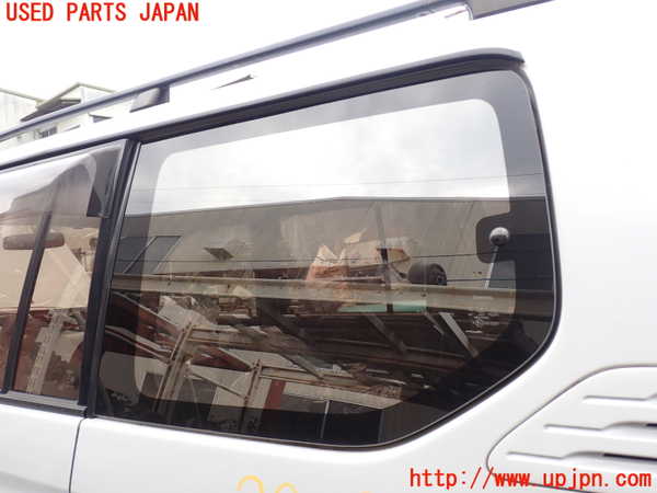 1UPJ-29021382]ランクルプラド(KDJ95W)左クォーターガラス NSG M3E8 中古_m0001.jpg