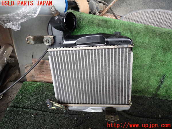 1UPJ-29022451]ランクルプラド(KDJ95W)インタークーラー1 中古_m0002.jpg