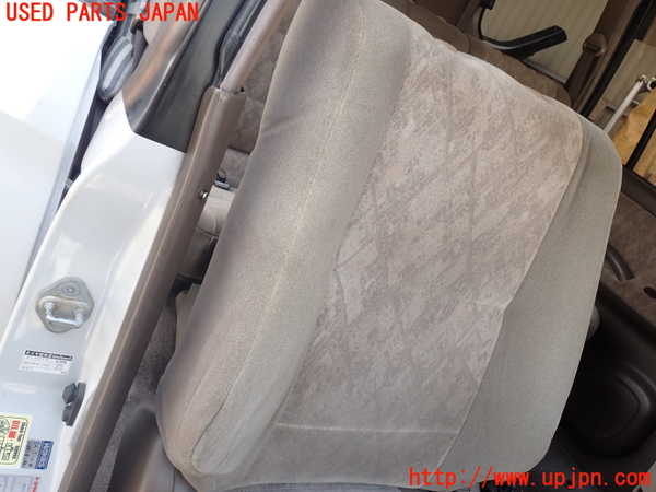 1UPJ-29027035]ランクルプラド(KDJ95W)運転席シート 中古_m0002.jpg