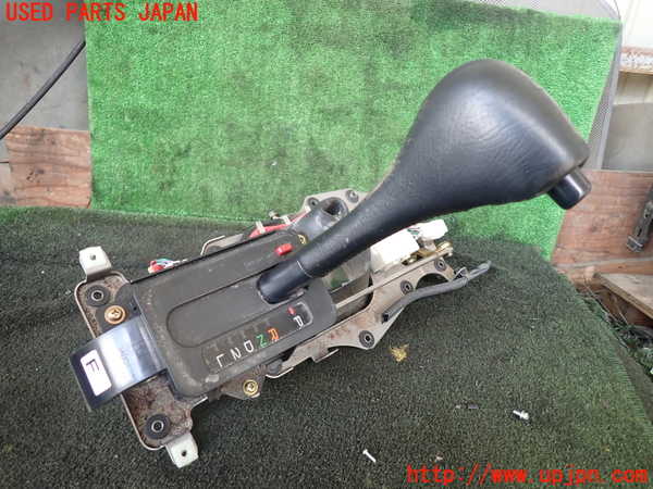 1UPJ-29027555]ランクルプラド(KDJ95W)ATシフトレバー 中古_m0001.jpg