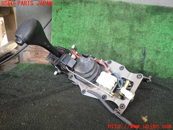 1UPJ-29027555]ランクルプラド(KDJ95W)ATシフトレバー 中古_m0004.jpg