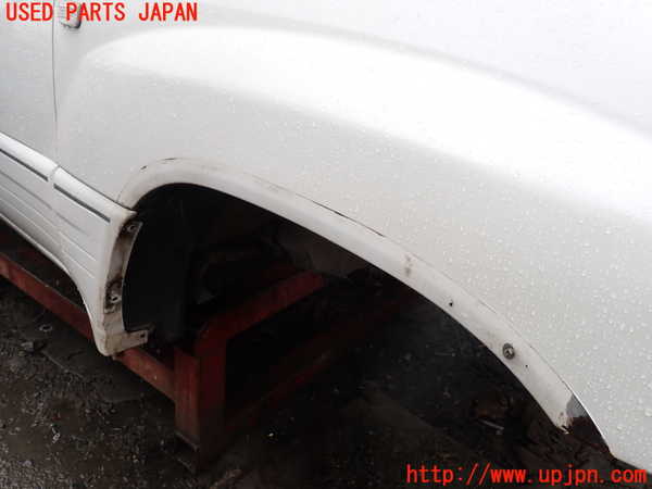 1UPJ-29031080]ランクル100系(UZJ100W)右前フェンダー 中古_m0002.jpg