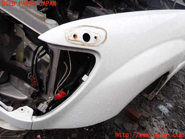 1UPJ-29031082]ランクル100系(UZJ100W)左前フェンダー 中古_m0003.jpg