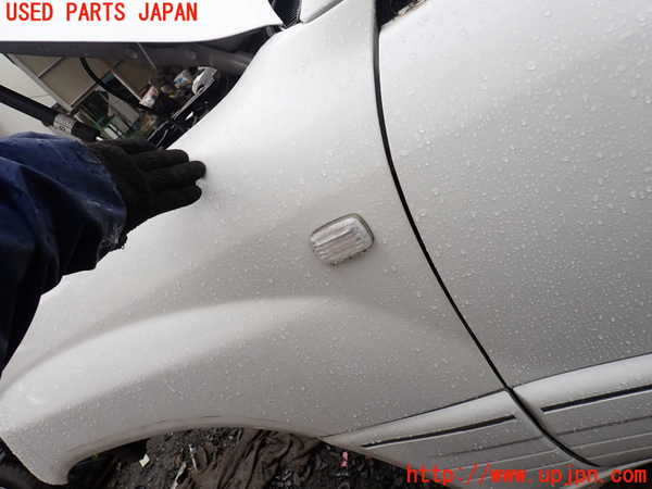 1UPJ-29031082]ランクル100系(UZJ100W)左前フェンダー 中古_m0004.jpg