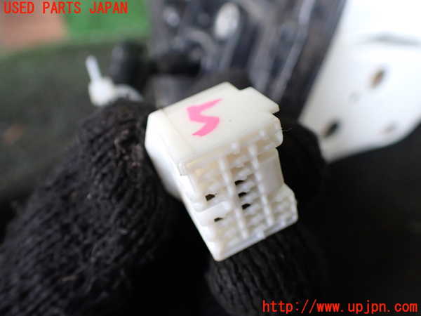 1UPJ-29031210]ランクル100系(UZJ100W)右ドアミラー 中古_m0004.jpg