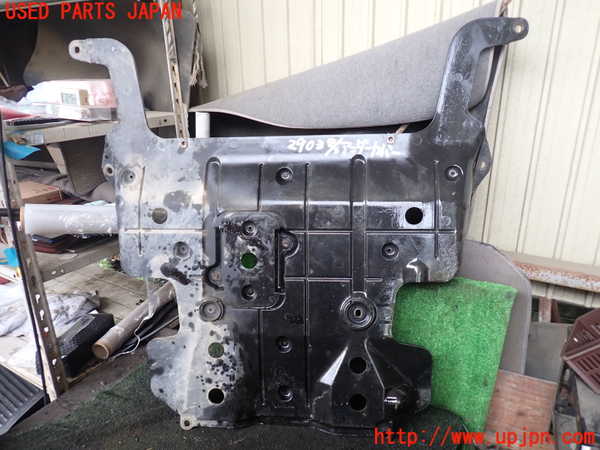 1UPJ-29032170]ランクル100系(UZJ100W)エンジンアンダーカバー 中古_m0001.jpg