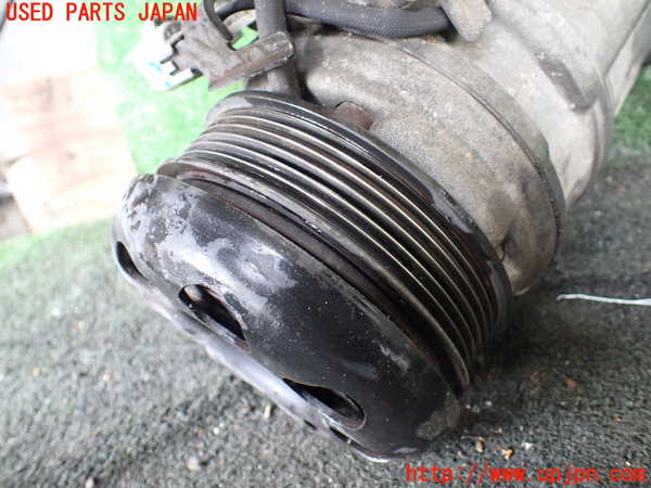 5UPJ-29036025]ランクル100系(UZJ100W)エアコンコンプレッサー 中古_m0003.jpg