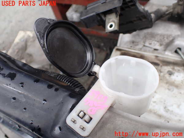 1UPJ-29036791]ランクル100系(UZJ100W)ウォッシャータンク1 中古_m0002.jpg