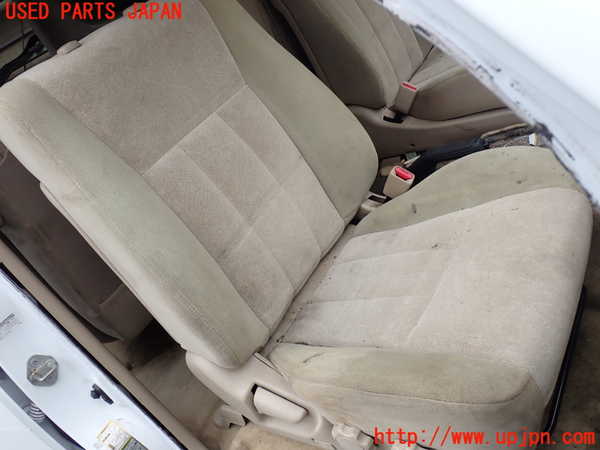 5UPJ-29037035]ランクル100系(UZJ100W)運転席シート 中古_m0001.jpg