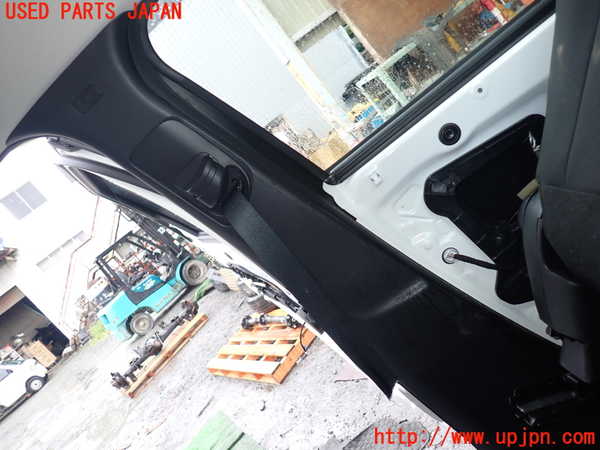 1UPJ-29047670]CX-60(KH3P)左センターピラートリム 中古_m0001.jpg