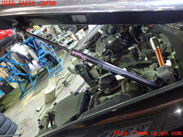 1UPJ-29071068]レクサス・RC300h(AVC10)ボンネットダンパー 中古_m0002.jpg