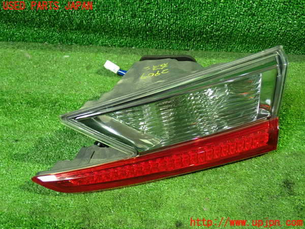 5UPJ-29071550]レクサス・RC300h(AVC10)右リアフィニッシャー 中古_m0001.jpg