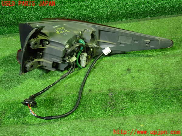 1UPJ-29071536]レクサス・RC300h(AVC10)左テールランプ 中古_m0002.jpg
