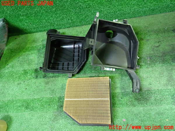 1UPJ-29072560]レクサス・RC300h(AVC10)エアクリーナーボックス 中古_m0003.jpg