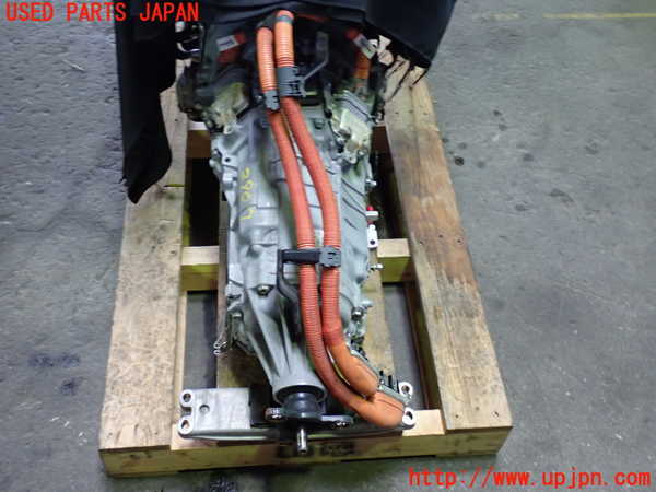 1UPJ-29073010]レクサス・RC300h(AVC10)ミッション AT 2AR-ＦＳＥ-1KM 中古_m0002.jpg