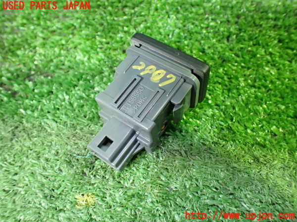 1UPJ-29076312]レクサス・RC300h(AVC10)スイッチ7(オートハイビーム) 中古_m0002.jpg