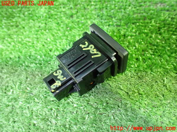 1UPJ-29076313]レクサス・RC300h(AVC10)スイッチ8(パーキングソナー) 中古_m0002.jpg