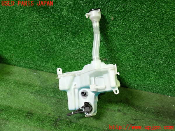 1UPJ-29076791]レクサス・RC300h(AVC10)ウォッシャータンク1 中古_m0003.jpg