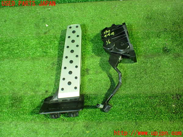 1UPJ-29076381]レクサス・RC300h(AVC10)センサー1(アクセルペダル) 中古_m0001.jpg