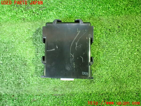 1UPJ-29076149]レクサス・RC300h(AVC10)コンピューター4 中古 86572-24010_m0002.jpg