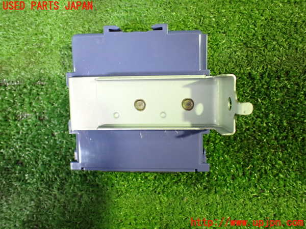 5UPJ-29076155]レクサス・RC300h(AVC10)コンピューター10(クリアランスワーニング) 中古 89340-24010_m0002.jpg