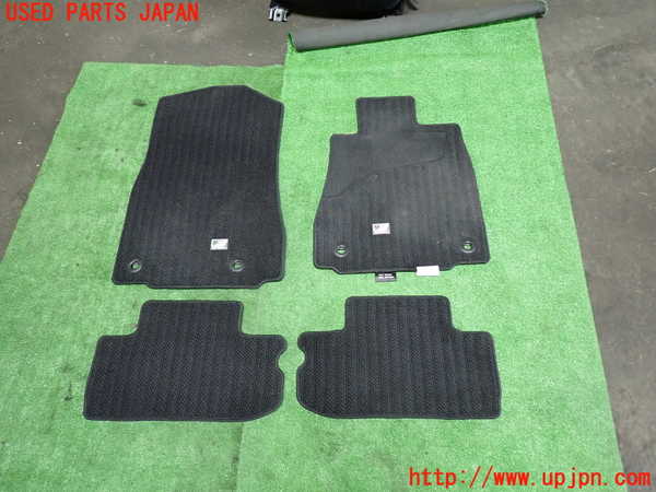 1UPJ-29077800]レクサス・RC300h(AVC10)フロアマット 中古_m0001.jpg