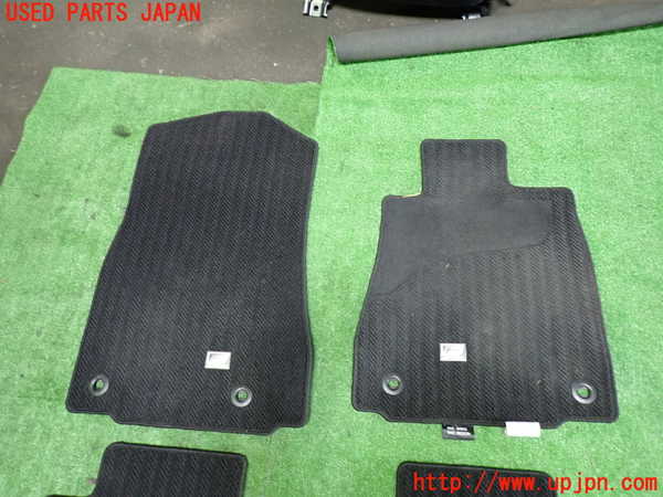 1UPJ-29077800]レクサス・RC300h(AVC10)フロアマット 中古_m0002.jpg