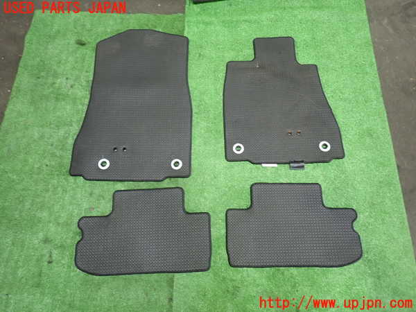 1UPJ-29077800]レクサス・RC300h(AVC10)フロアマット 中古_m0004.jpg