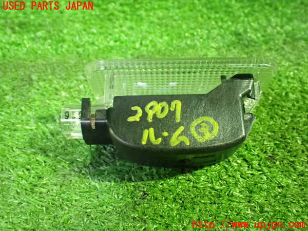1UPJ-29076413]レクサス・RC300h(AVC10)ルームランプ3 中古_m0002.jpg
