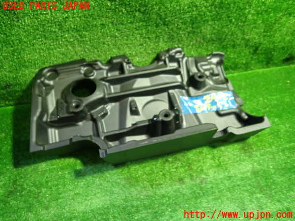 5UPJ-29082160]カムリハイブリッド(AXVH70)エンジンアッパーカバー 中古_m0003.jpg