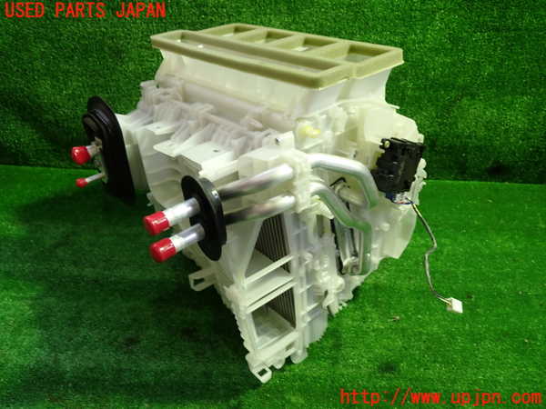 1UPJ-29086081]カムリハイブリッド(AXVH70)エバポレーター1 中古_m0003.jpg