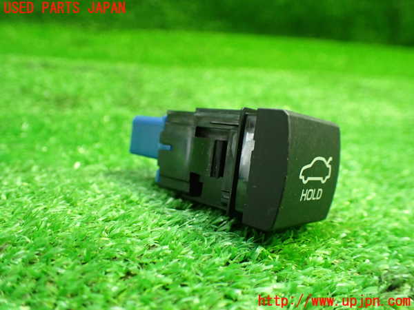1UPJ-29086309]カムリハイブリッド(AXVH70)スイッチ4(トランク ホールド) 中古_m0002.jpg