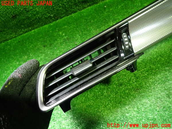 1UPJ-29087527]カムリハイブリッド(AXVH70)エアコン吹き出し口2 中古_m0002.jpg