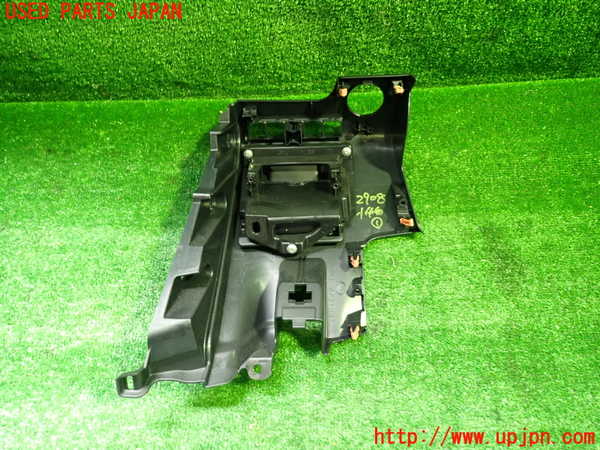 1UPJ-29087841]カムリハイブリッド(AXVH70)小物入れ1 中古_m0004.jpg
