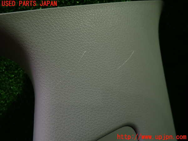1UPJ-29087665]カムリハイブリッド(AXVH70)右センターピラートリム 中古_m0004.jpg