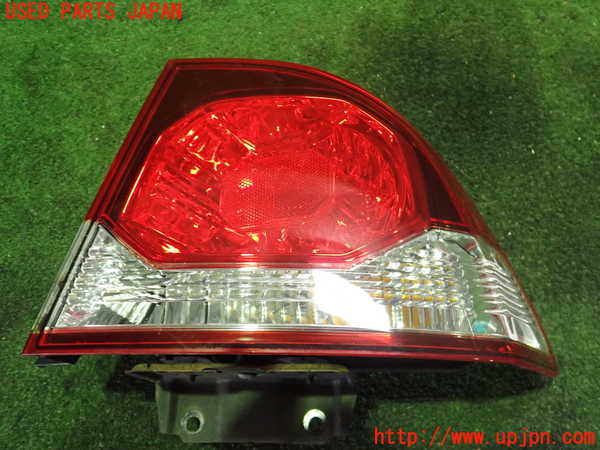 5UPJ-29091530]シビック タイプR(FD2)右テールランプ 中古_m0001.jpg