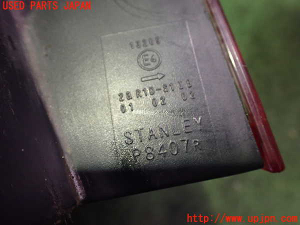 5UPJ-29091530]シビック タイプR(FD2)右テールランプ 中古_m0002.jpg